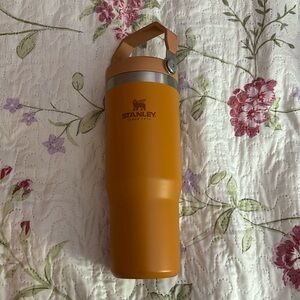 Stanley ICEFLOW FLIP STRAW TUMBLER, 30 oz